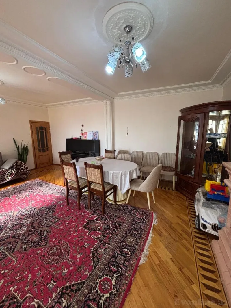 Satılır 5 otaqlı Mənzil Köhnə tikili 110 m² Əhmədli - şəkil 3