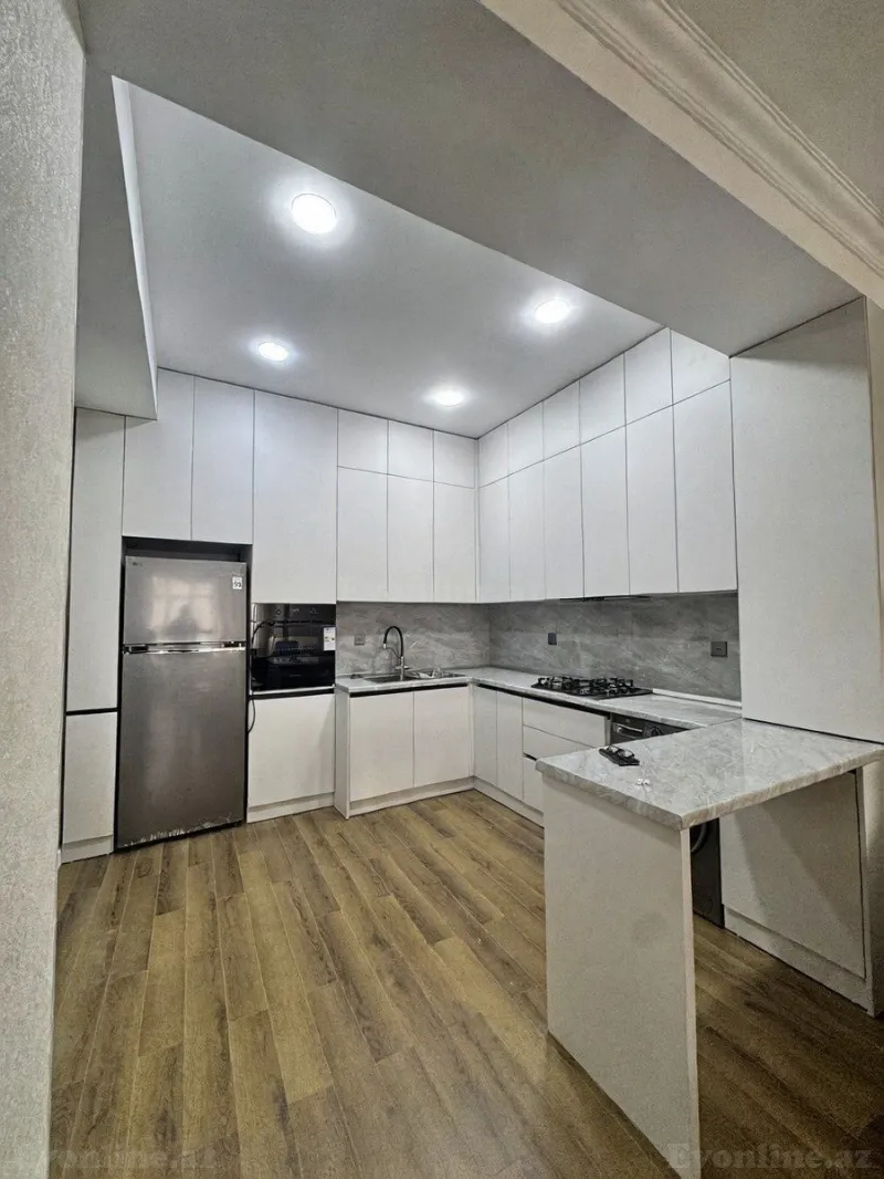 Kirayə verilir 3 otaqlı Mənzil Yeni tikili 105 m² Nəriman Nərimanov m.