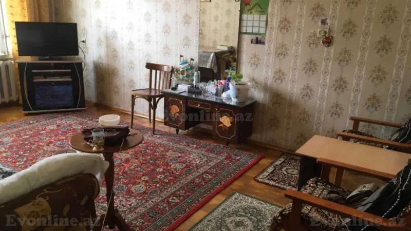 Satılır 4 otaqlı Mənzil Köhnə tikili 100 m² Sabunçu r. - şəkil 2