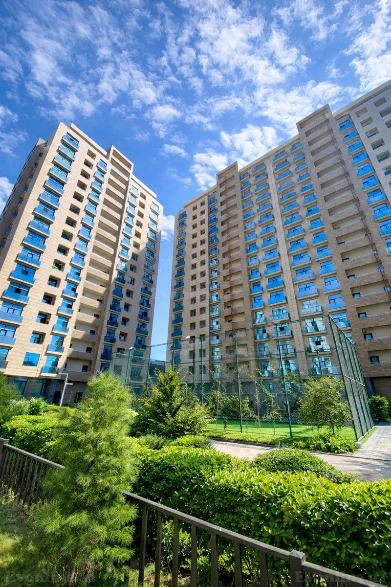Satılır 4 otaqlı Mənzil Yeni tikili 195 m² 28 May m.