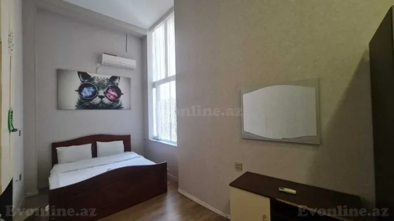 Satılır 3 otaqlı Mənzil Köhnə tikili 110 m² Sahil m. - şəkil 7