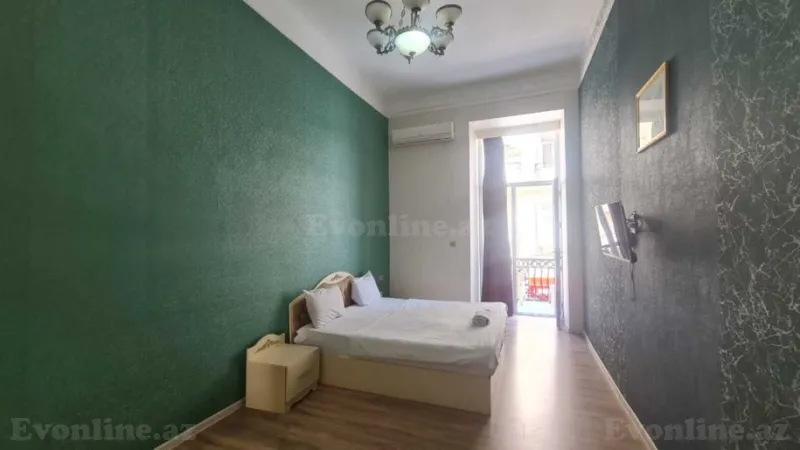 Satılır 3 otaqlı Mənzil Köhnə tikili 110 m² Sahil m. - şəkil 11