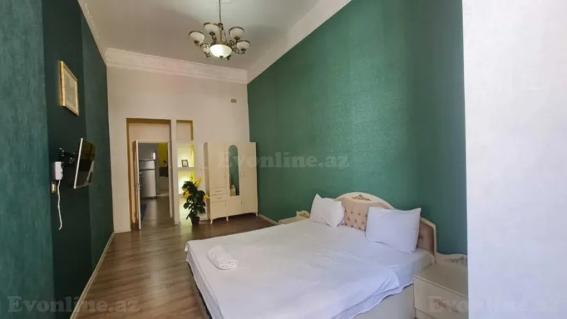 Satılır 3 otaqlı Mənzil Köhnə tikili 110 m² Sahil m. - şəkil 12