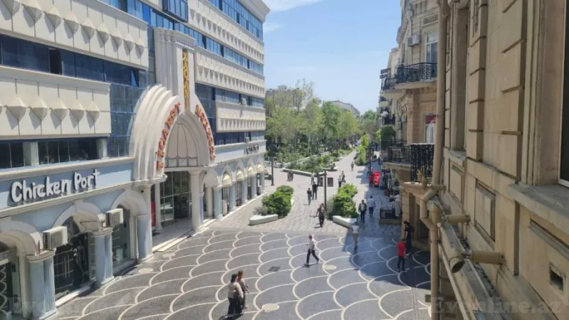 Satılır 3 otaqlı Mənzil Köhnə tikili 110 m² Sahil m. - şəkil 17
