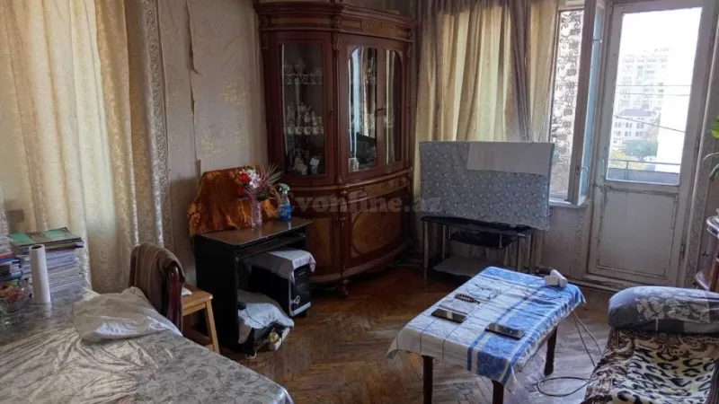 Satılır 4 otaqlı Mənzil Köhnə tikili 120 m² Gənclik m. - şəkil 2
