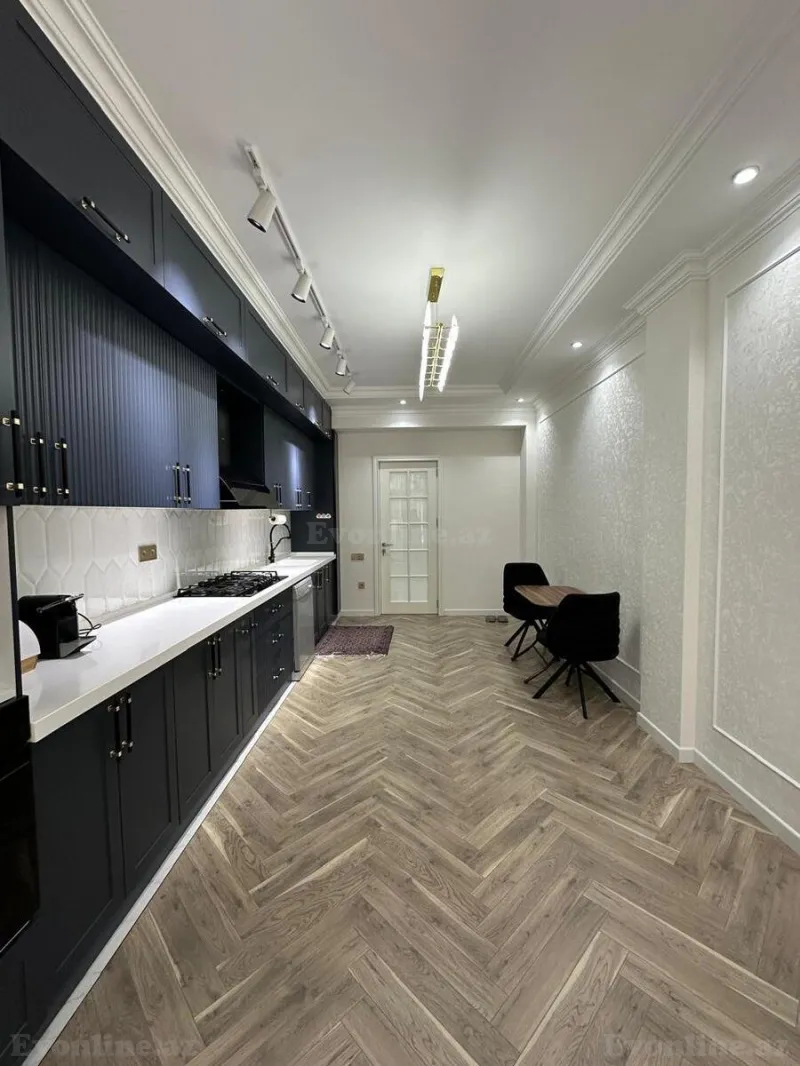 Satılır 4 otaqlı Mənzil Yeni tikili 192 m² Xətai m. - şəkil 12