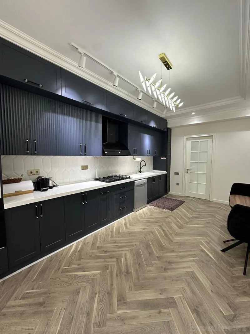 Satılır 4 otaqlı Mənzil Yeni tikili 192 m² Xətai m. - şəkil 14