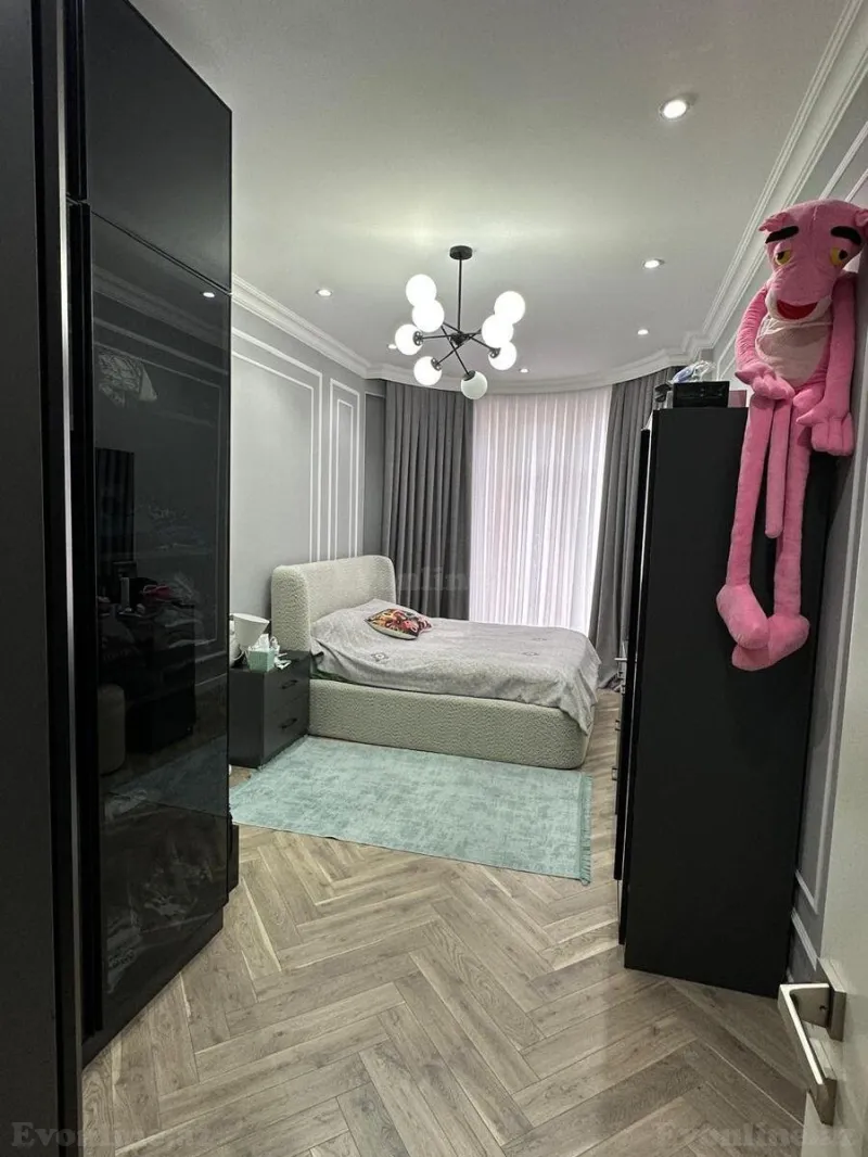 Satılır 4 otaqlı Mənzil Yeni tikili 192 m² Xətai m. - şəkil 15