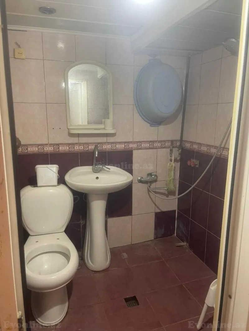 Kirayə verilir 1 otaqlı Mənzil Köhnə tikili 35 m² İnşaatçılar m. - şəkil 3