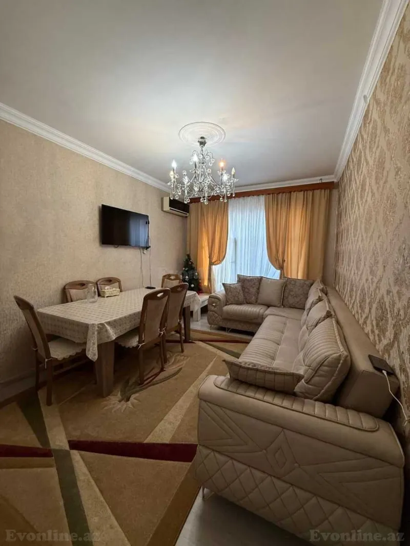 Satılır 3 otaqlı Mənzil Köhnə tikili 75 m² 8-ci kilometr