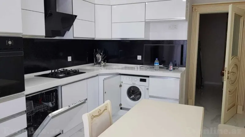 Satılır 3 otaqlı Mənzil Yeni tikili 148 m² 8 Noyabr m. - şəkil 4