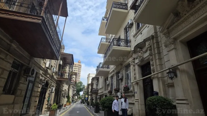 Satılır 3 otaqlı Mənzil Köhnə tikili 100 m² Nizami m. - şəkil 2