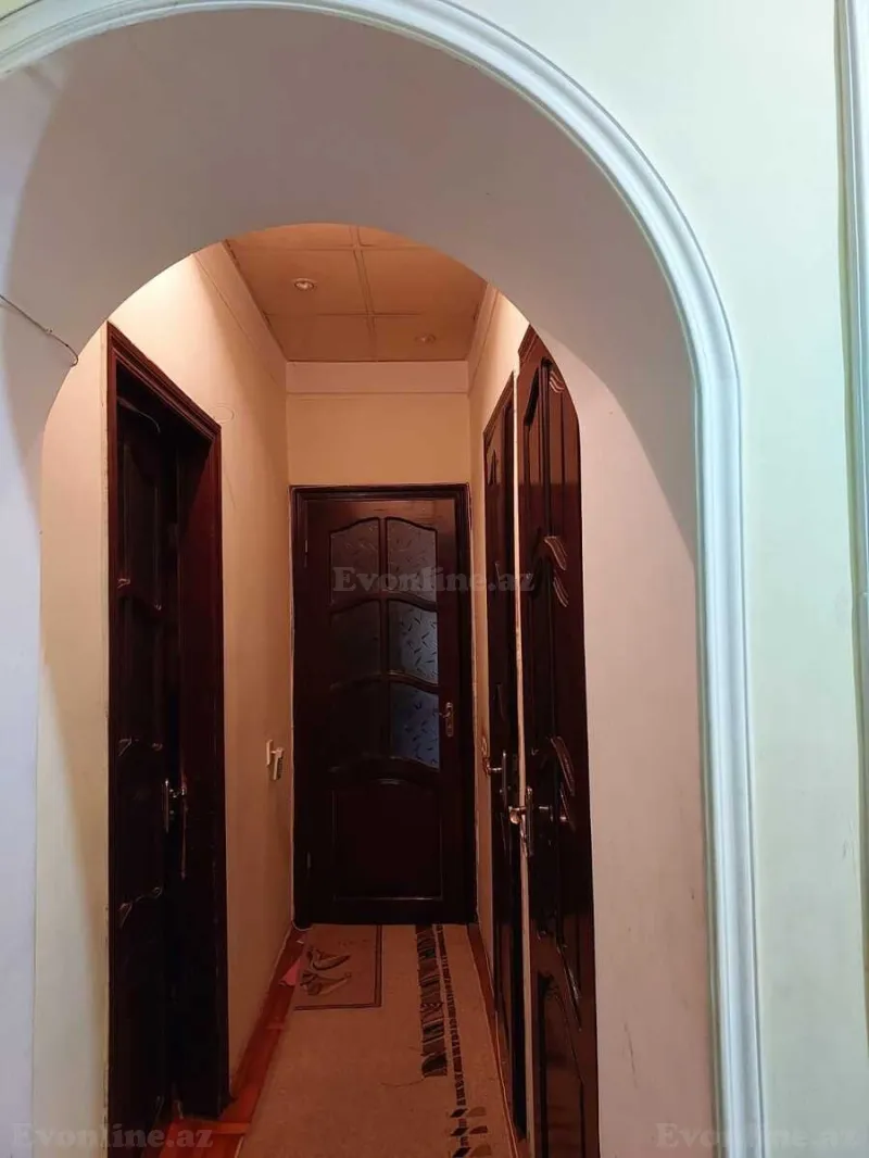 Satılır 3 otaqlı Mənzil Köhnə tikili 81 m² Xalqlar Dostluğu m. - şəkil 8