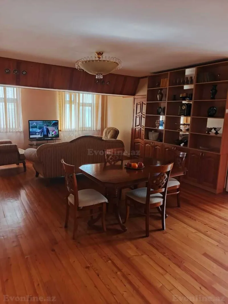 Satılır 3 otaqlı Mənzil Köhnə tikili 70 m² 28 May m. - şəkil 9