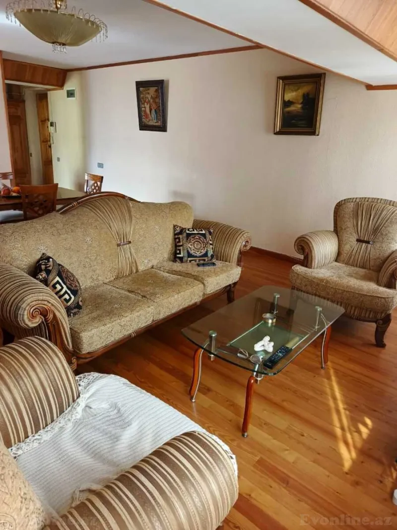 Satılır 3 otaqlı Mənzil Köhnə tikili 70 m² 28 May m. - şəkil 11