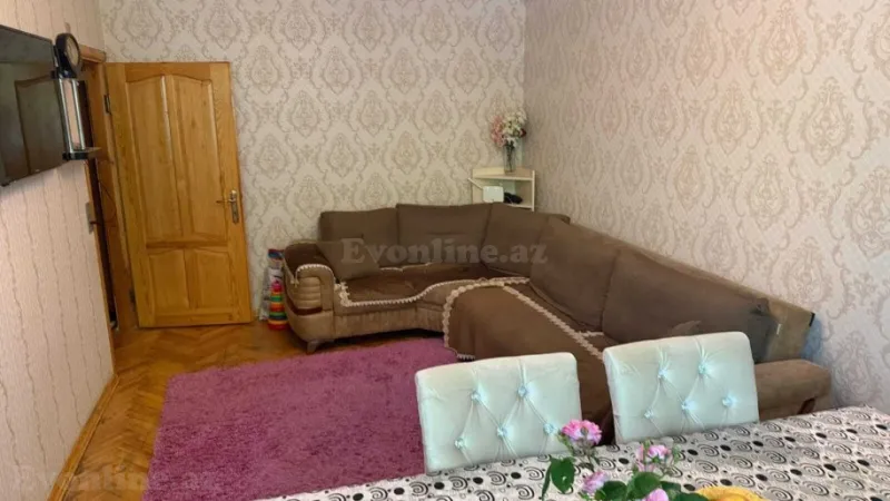 Satılır 2 otaqlı Mənzil Köhnə tikili 50 m² 4-cü mikrorayon