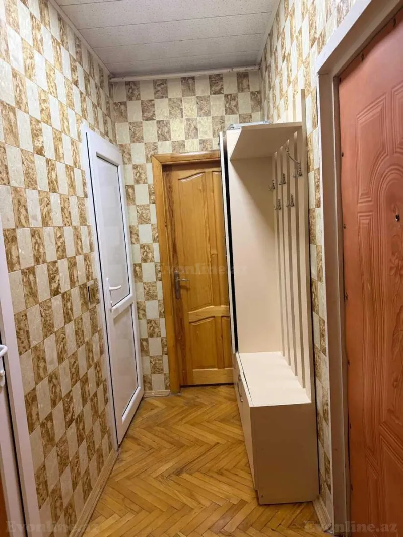 Satılır 2 otaqlı Mənzil Köhnə tikili 50 m² 4-cü mikrorayon - şəkil 6
