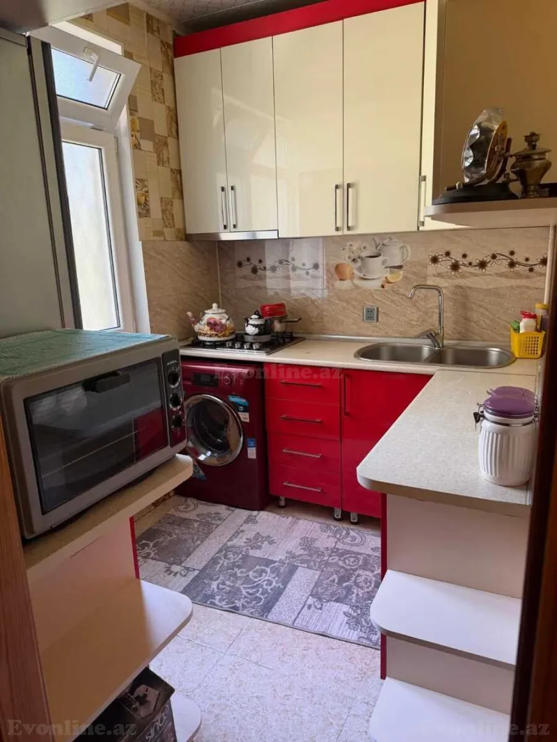 Satılır 2 otaqlı Mənzil Köhnə tikili 50 m² 4-cü mikrorayon - şəkil 7
