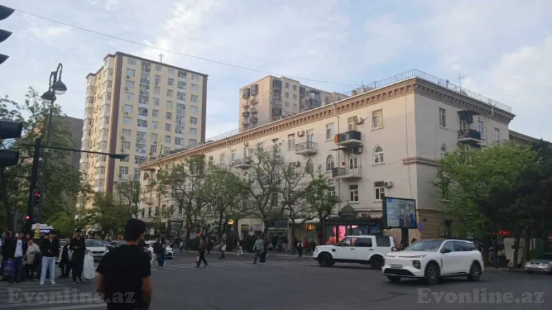 Satılır 3 otaqlı Mənzil Köhnə tikili 80 m² Yasamal - şəkil 2