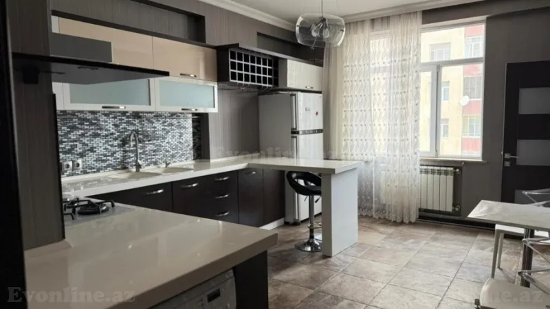 Kirayə verilir 2 otaqlı Mənzil Yeni tikili 85 m² Nərimanov r. - şəkil 3