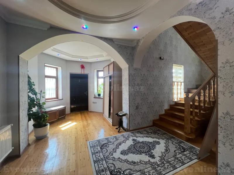 6 otaqlı Həyət evi 250 m² Dədə Qorqud Satılır