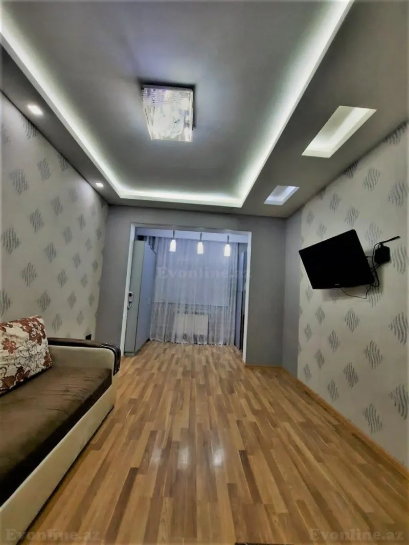 Satılır 2 otaqlı Mənzil Köhnə tikili 55 m² 5-ci mikrorayon - şəkil 3