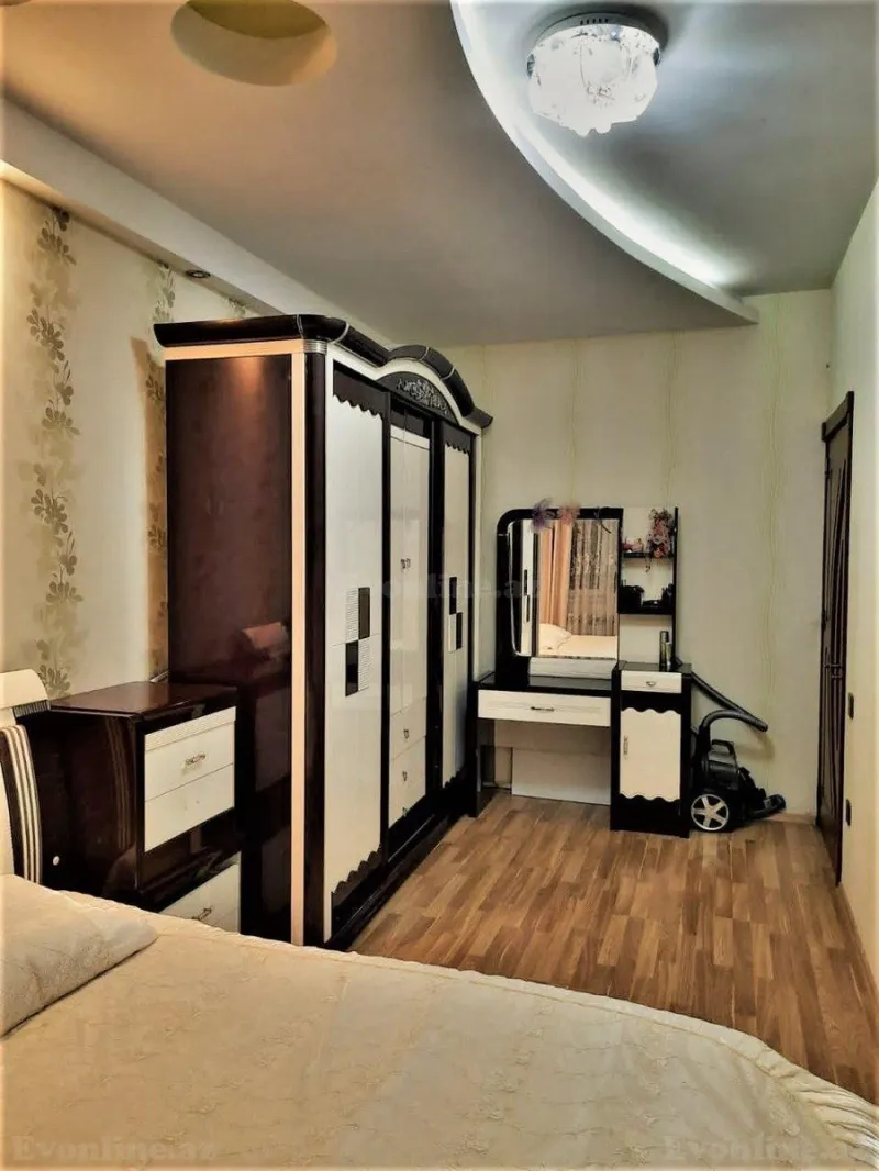 Satılır 2 otaqlı Mənzil Köhnə tikili 55 m² 5-ci mikrorayon - şəkil 7