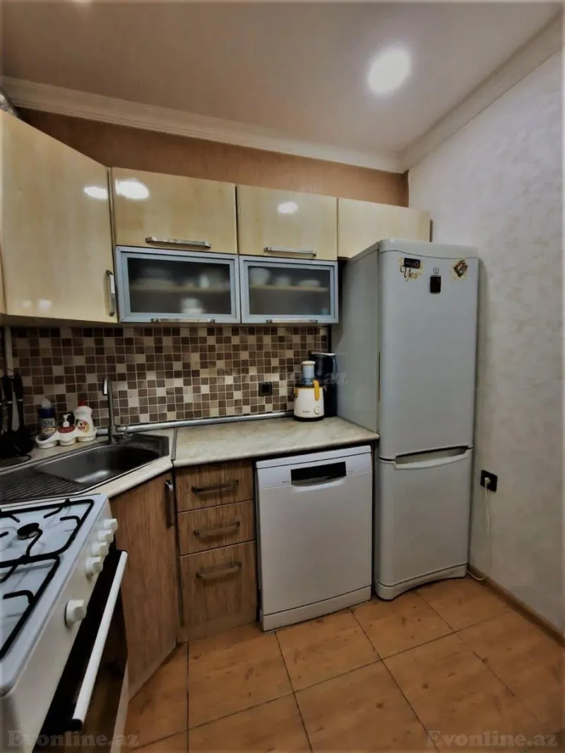 Satılır 2 otaqlı Mənzil Köhnə tikili 55 m² 5-ci mikrorayon - şəkil 9