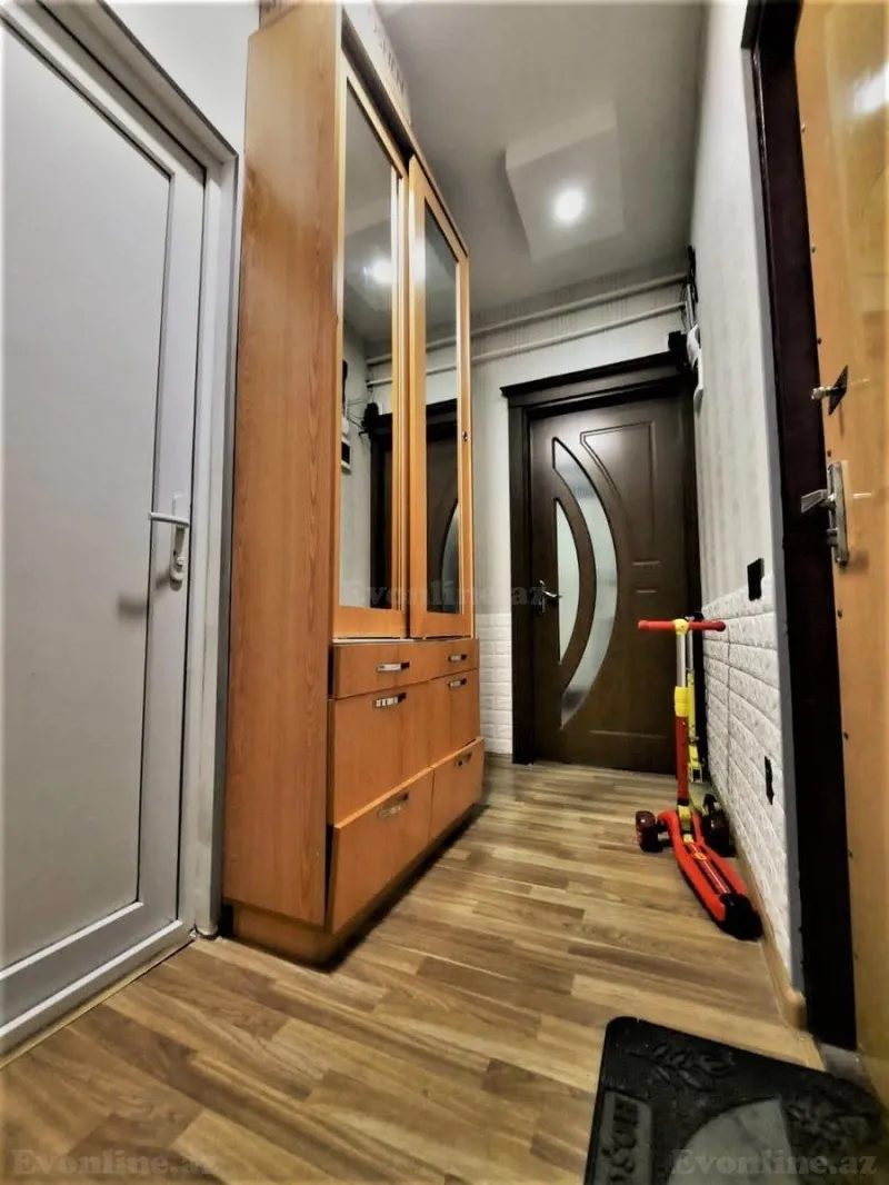 Satılır 2 otaqlı Mənzil Köhnə tikili 55 m² 5-ci mikrorayon - şəkil 12