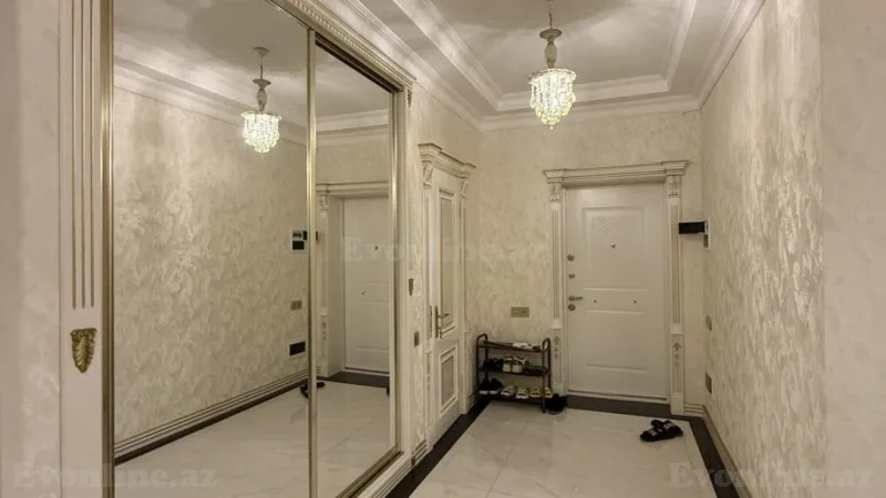 Satılır 4 otaqlı Mənzil Yeni tikili 170 m² 8-ci mikrorayon - şəkil 14