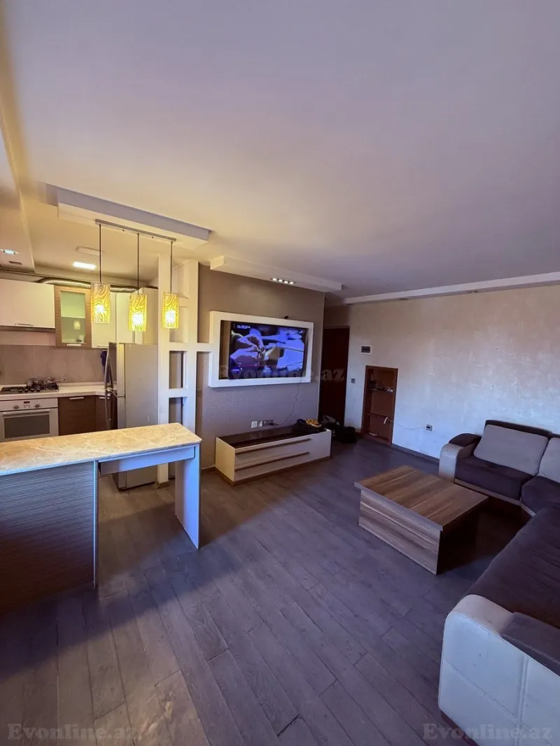 Satılır 2 otaqlı Mənzil Köhnə tikili 43 m² Yasamal - şəkil 2