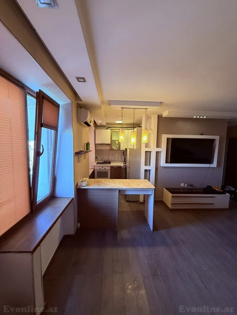 Satılır 2 otaqlı Mənzil Köhnə tikili 43 m² Yasamal - şəkil 3