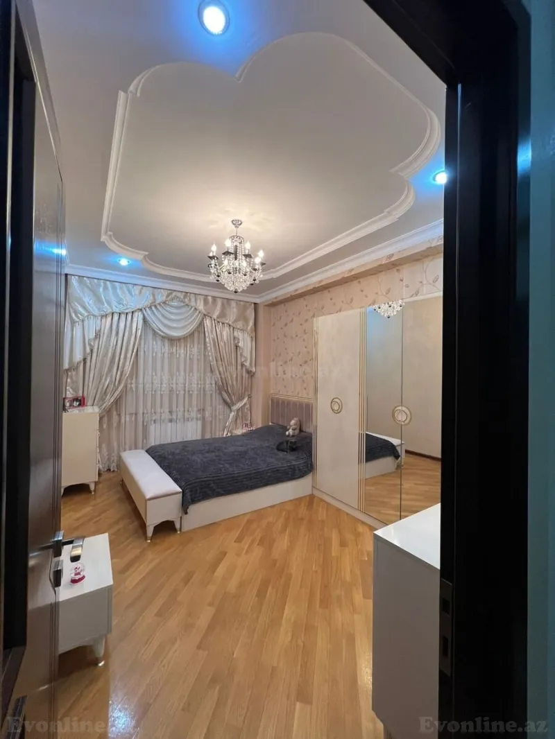 Satılır 4 otaqlı Mənzil Yeni tikili 140 m² İnşaatçılar m. - şəkil 4