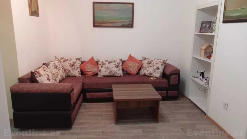 Satılır 3 otaqlı Mənzil Köhnə tikili 74 m² Sahil m. - şəkil 2