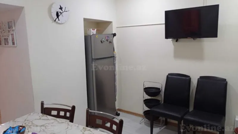 Satılır 3 otaqlı Mənzil Köhnə tikili 74 m² Sahil m. - şəkil 6