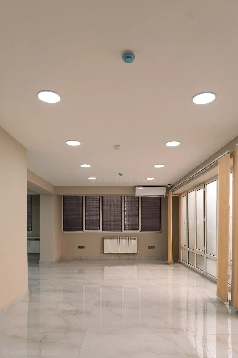 Kirayə verilir 5 otaqlı Mənzil Köhnə tikili 280 m² 28 May m. - şəkil 10