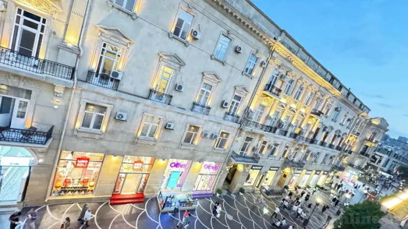 Satılır 5 otaqlı Mənzil Köhnə tikili 151 m² İçərişəhər m. - şəkil 7
