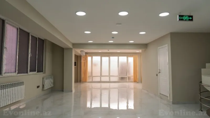 Kirayə verilir Obyekt 280 m² 28 May m.