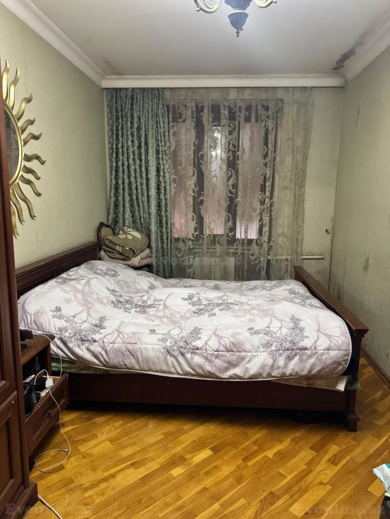Satılır 2 otaqlı Mənzil Köhnə tikili 55 m² Yasamal - şəkil 3