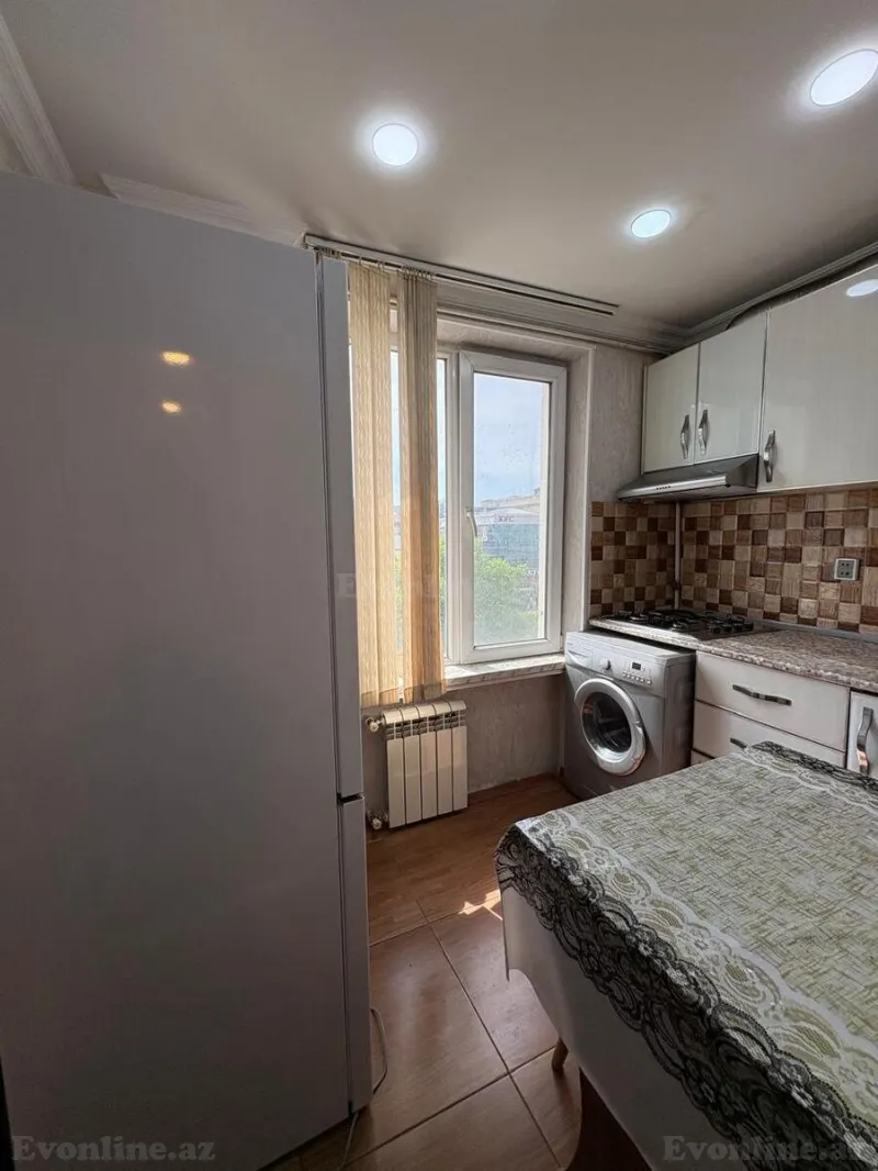 Kirayə verilir 2 otaqlı Mənzil Köhnə tikili 60 m² İnşaatçılar m. - şəkil 10