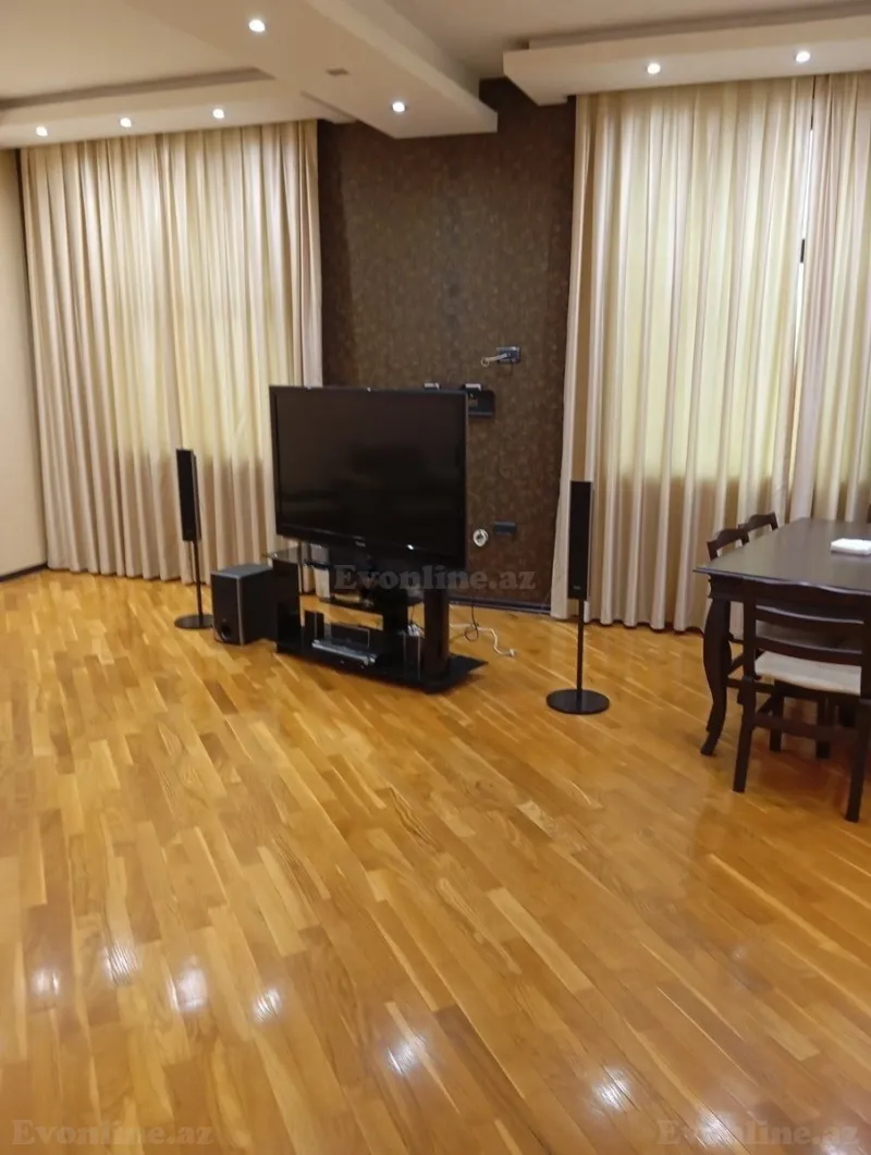 Satılır 3 otaqlı Mənzil Köhnə tikili 80 m² Sahil m. - şəkil 5