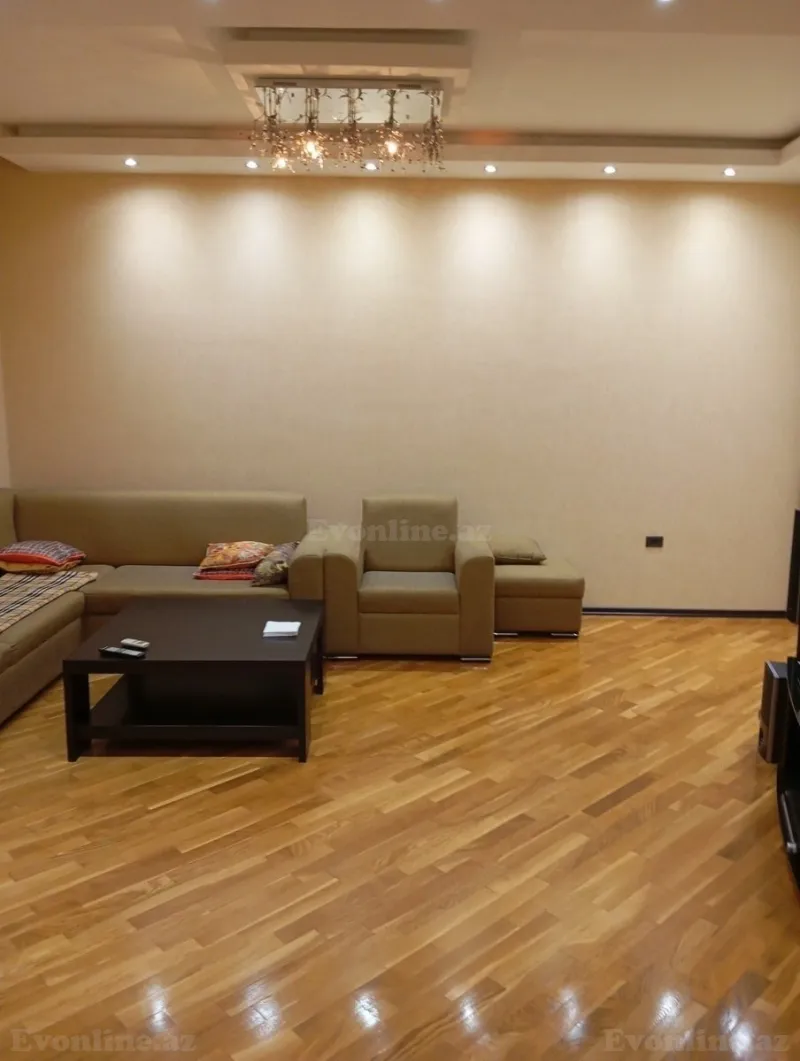 Satılır 3 otaqlı Mənzil Köhnə tikili 80 m² Sahil m. - şəkil 6