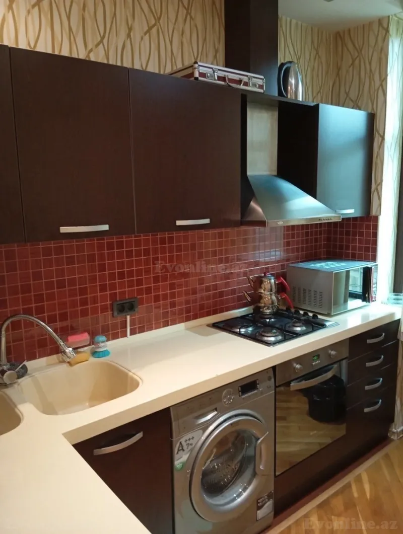 Satılır 3 otaqlı Mənzil Köhnə tikili 80 m² Sahil m. - şəkil 9