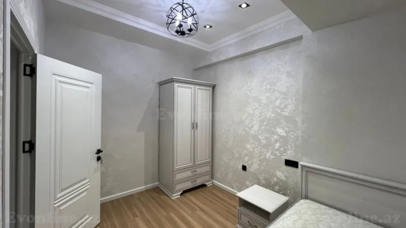 Kirayə verilir 3 otaqlı Mənzil Yeni tikili 125 m² Nərimanov r. - şəkil 10