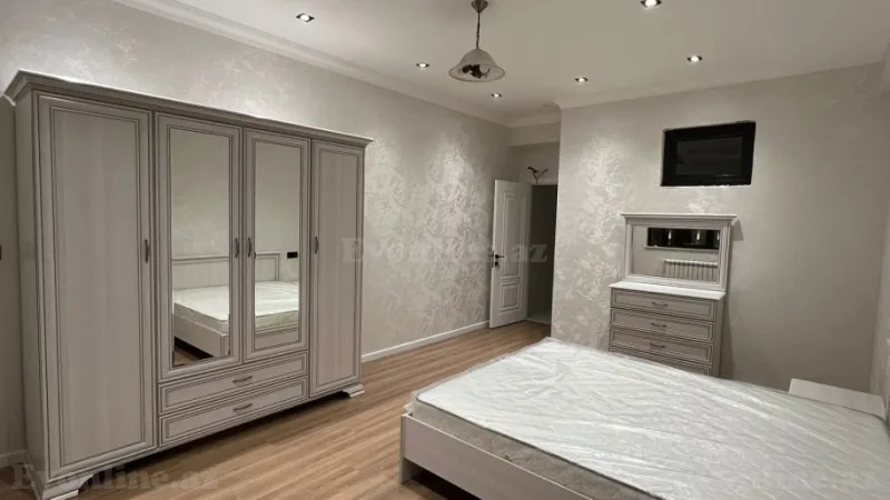 Kirayə verilir 3 otaqlı Mənzil Yeni tikili 125 m² Nərimanov r. - şəkil 13
