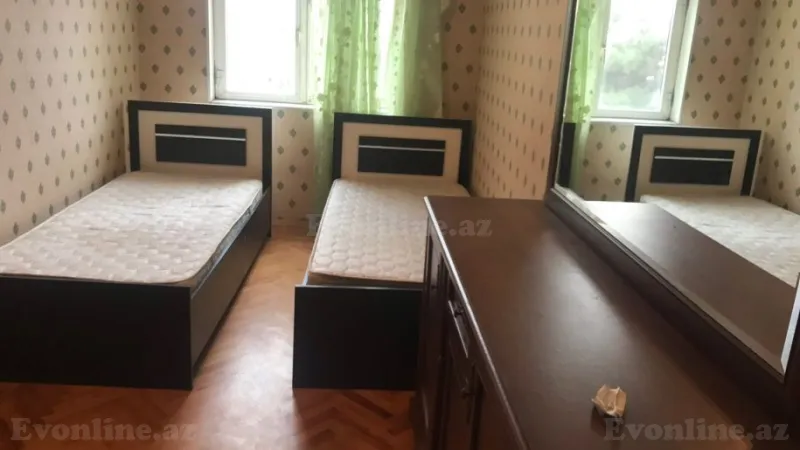 Satılır 2 otaqlı Mənzil Köhnə tikili 41.4 m² 4-cü mikrorayon - şəkil 3