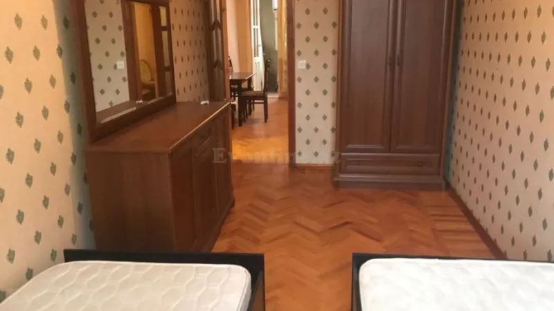 Satılır 2 otaqlı Mənzil Köhnə tikili 41.4 m² 4-cü mikrorayon - şəkil 4