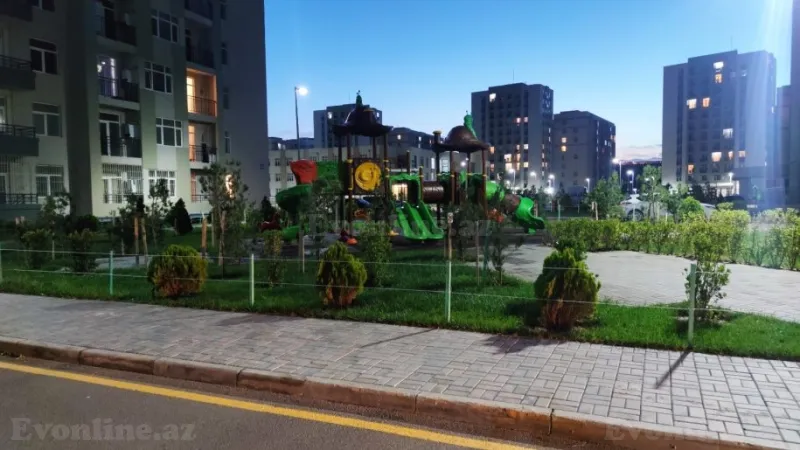 Satılır 4 otaqlı Mənzil Yeni tikili 111 m² Yasamal