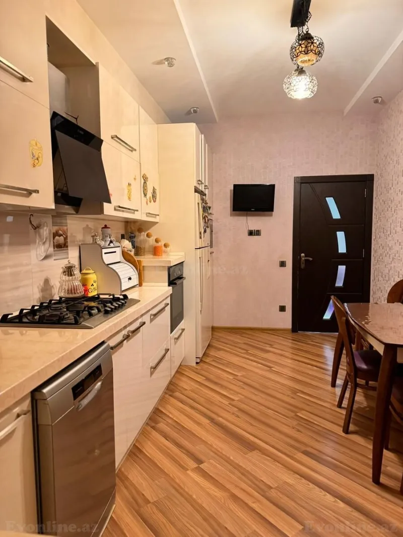 Satılır 4 otaqlı Mənzil Yeni tikili 140 m² Sabunçu r. - şəkil 9