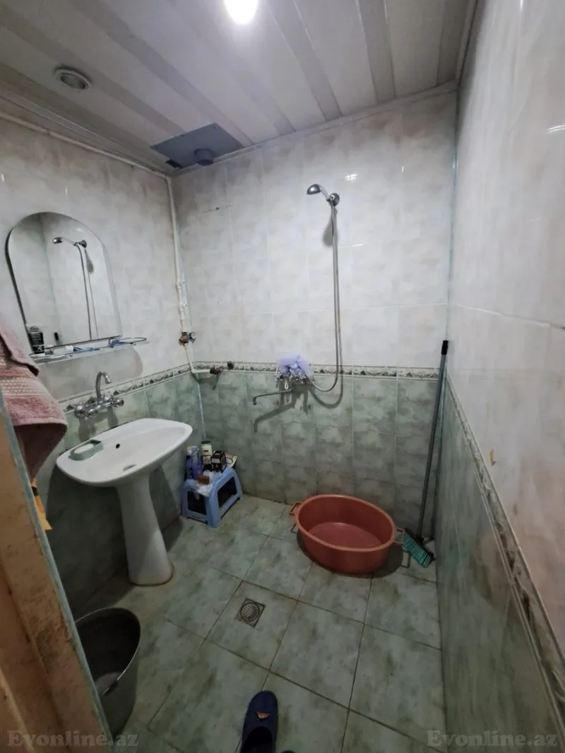 Satılır 2 otaqlı Mənzil Köhnə tikili 60 m² Həzi Aslanov m. - şəkil 9